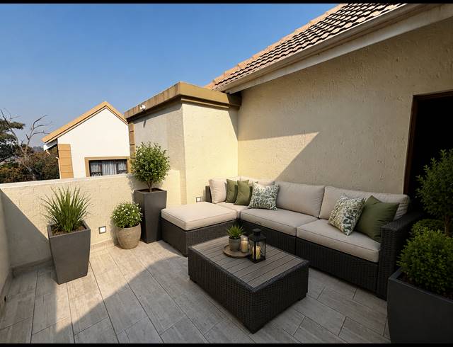 1 BEDROOM APARTMENT FOR SALE IN GLENHAZEL